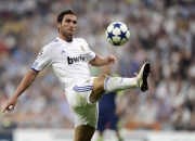 AYX体育赛事-皮克冠军级表现定乾坤，马赛主场力擒黄色潜水艇