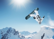 爱游戏官方-双城记，当欧冠淘汰赛的硝烟遇上湖人横扫猛龙的余波