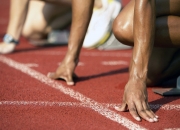 爱游戏在线-当质疑声如蜂群般袭来，他用一记记重锤砸碎所有问号—恩比德活塞夜封神记