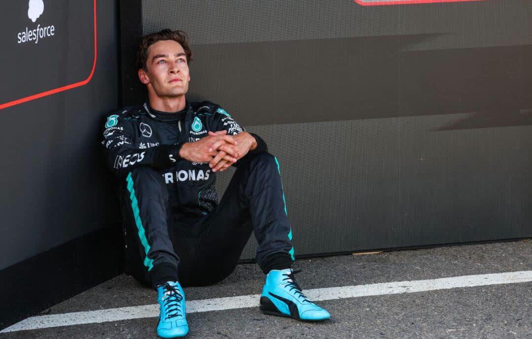 阿斯顿马丁完胜红牛车队，维斯塔潘统治全场