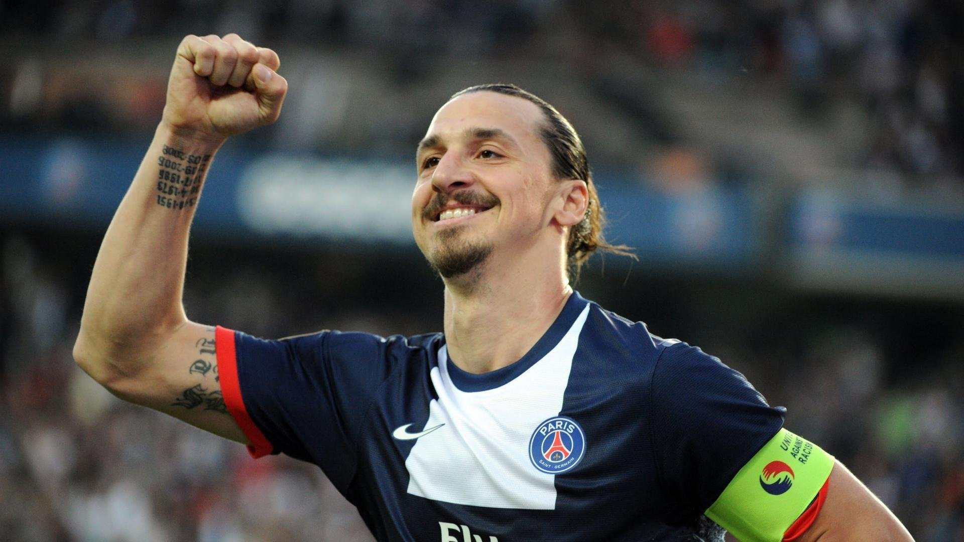 存在感悖论，苏亚雷斯拉满之夜，雷恩的压制如何映照巴萨的迷失？